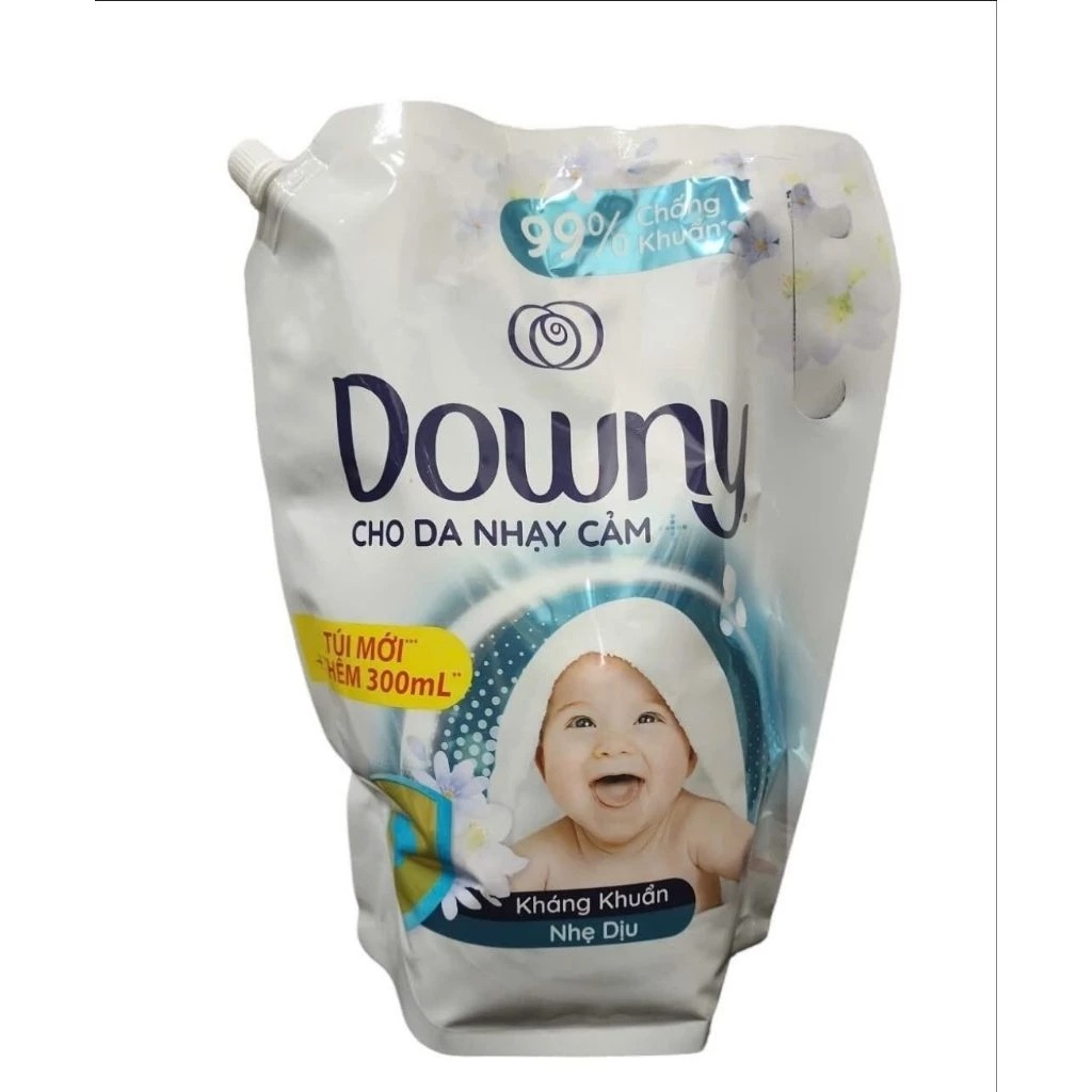 Downy Sensitive 2.5L x 4 bags Bag, Gentle, fragrant perfume