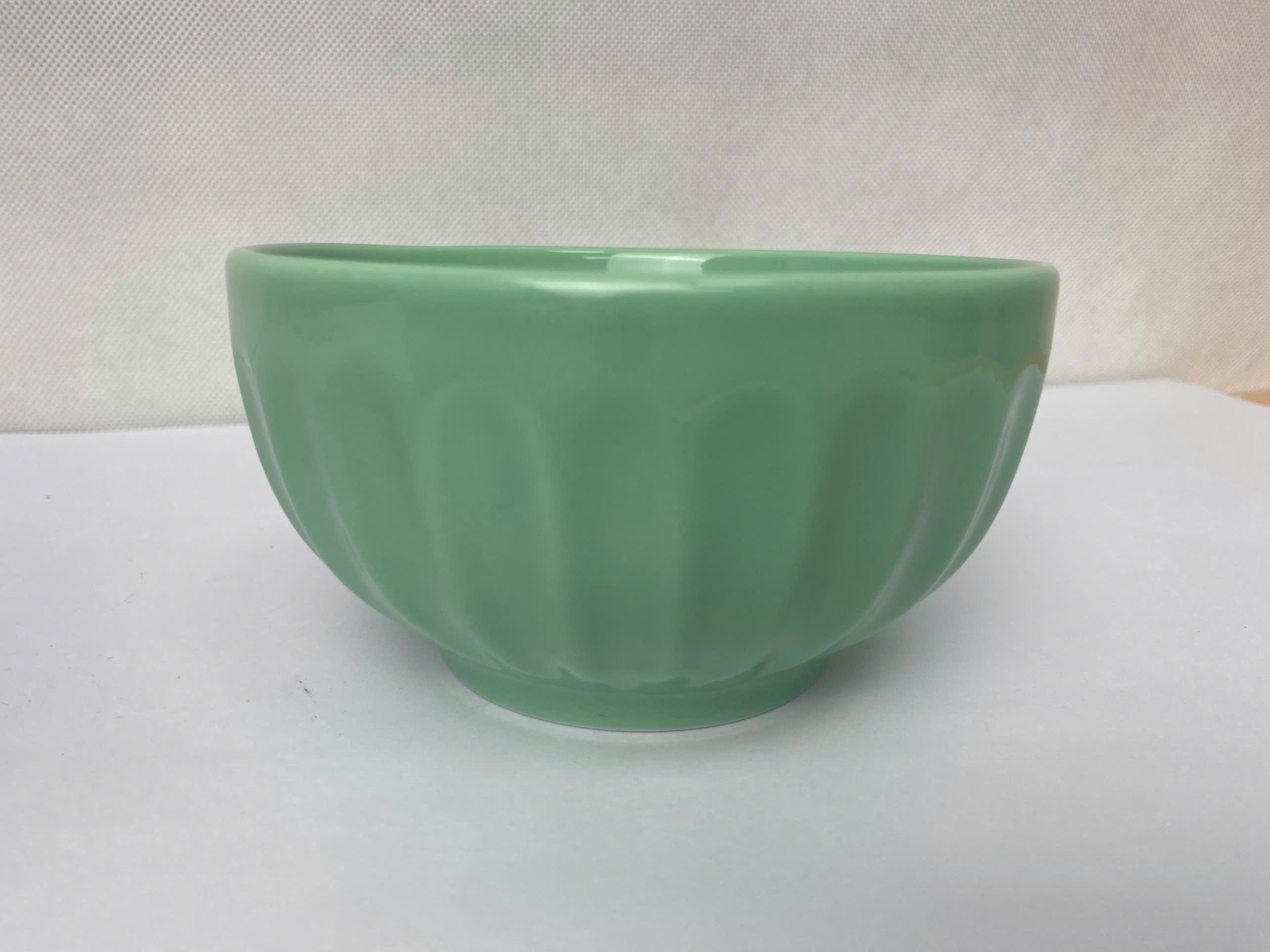 CERAMIC BOWL LIGHT GREEN COLOR